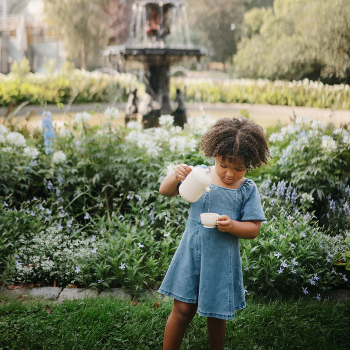 MUSHIE - SILICONE TEA PLAY SET SHIFTING SAND