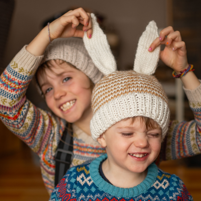 ACORN - FLOPSY BEANIE TAN & CREAM