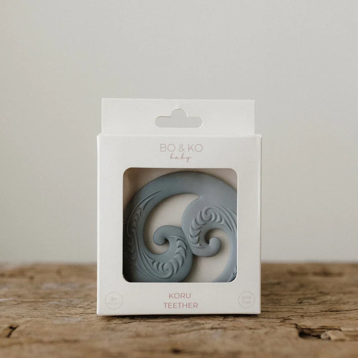 BO & KO - KORU TEETHER DUCK EGG