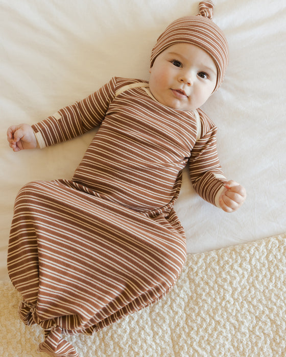 QUINCY MAE - KNOTTED BABY GOWN & HAT SET CEDAR STRIPE