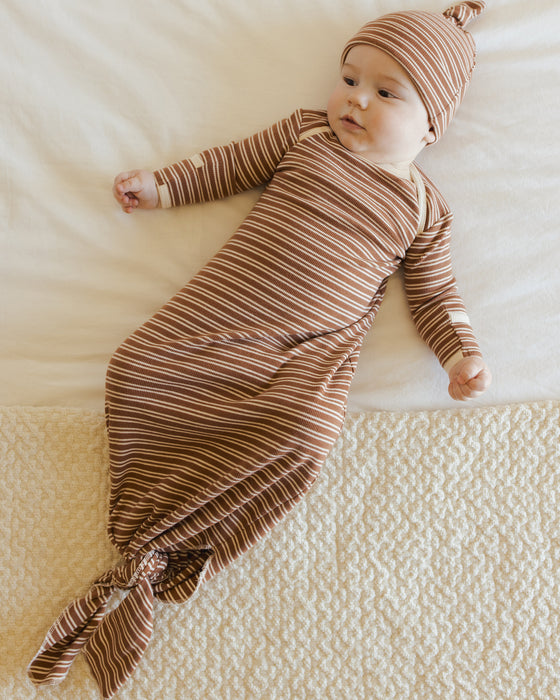 QUINCY MAE - KNOTTED BABY GOWN & HAT SET CEDAR STRIPE