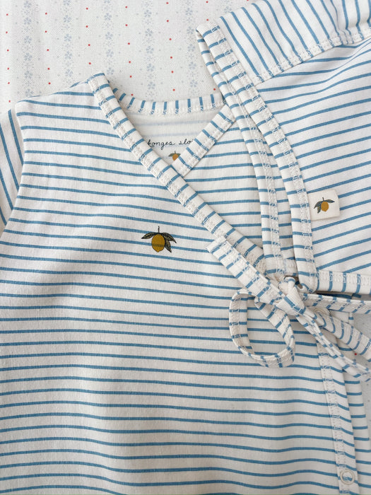 KONGES SLØJD - LS KIMONO BODYSUIT STRIPE BLUIE