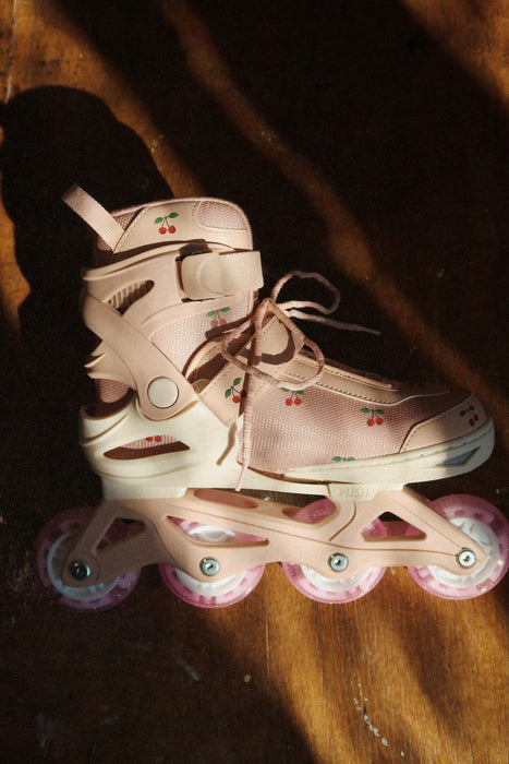 KONGES SLØJD - LIGHT UP ROLLER SKATES CHERRY BLUSH