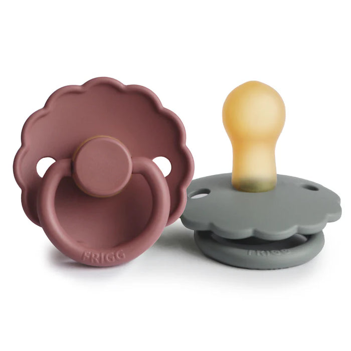 FRIGG- LATEX DAISY PACIFIER FRENCH GREY / WOODCHUCK