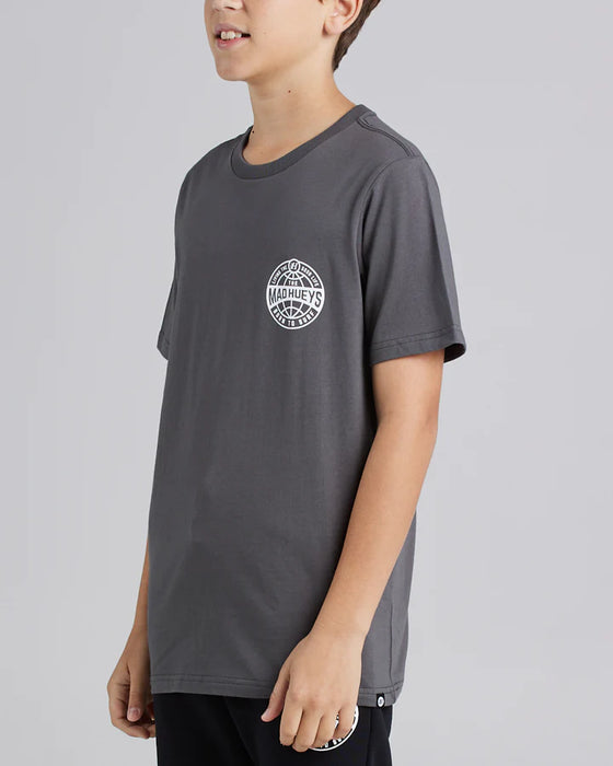 THE MAD HUEYS YOUTH GLOBAL SS TEE CHARCOAL - The Kids Store